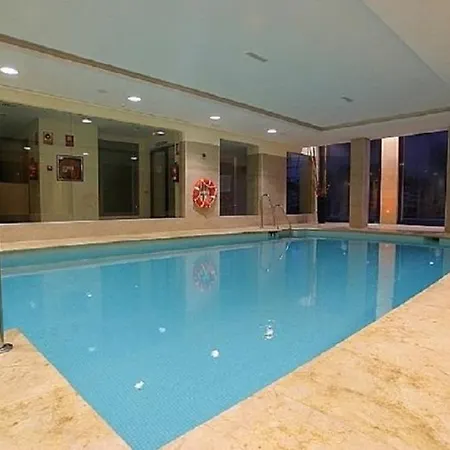 Luxurious With Area Apartment *