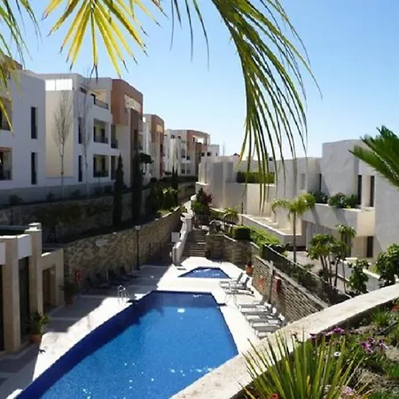 Apartment Luxurious With Area